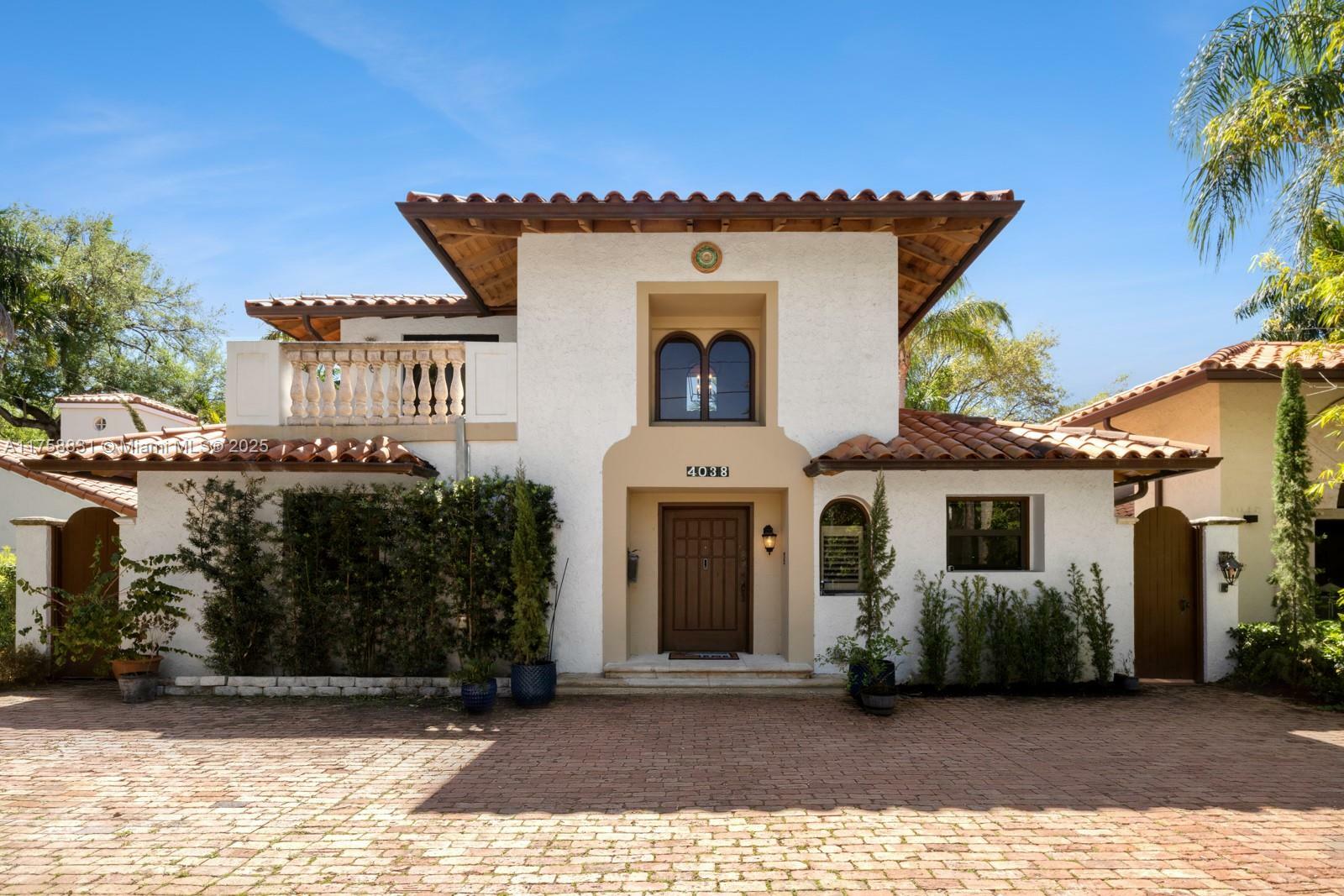 Property Photo: 4038 Ventura Ave FL 33133