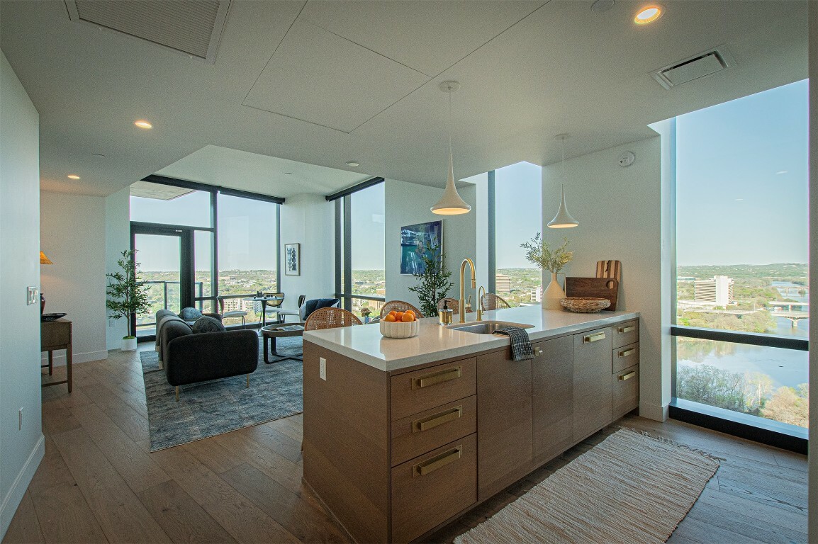 Property Photo: