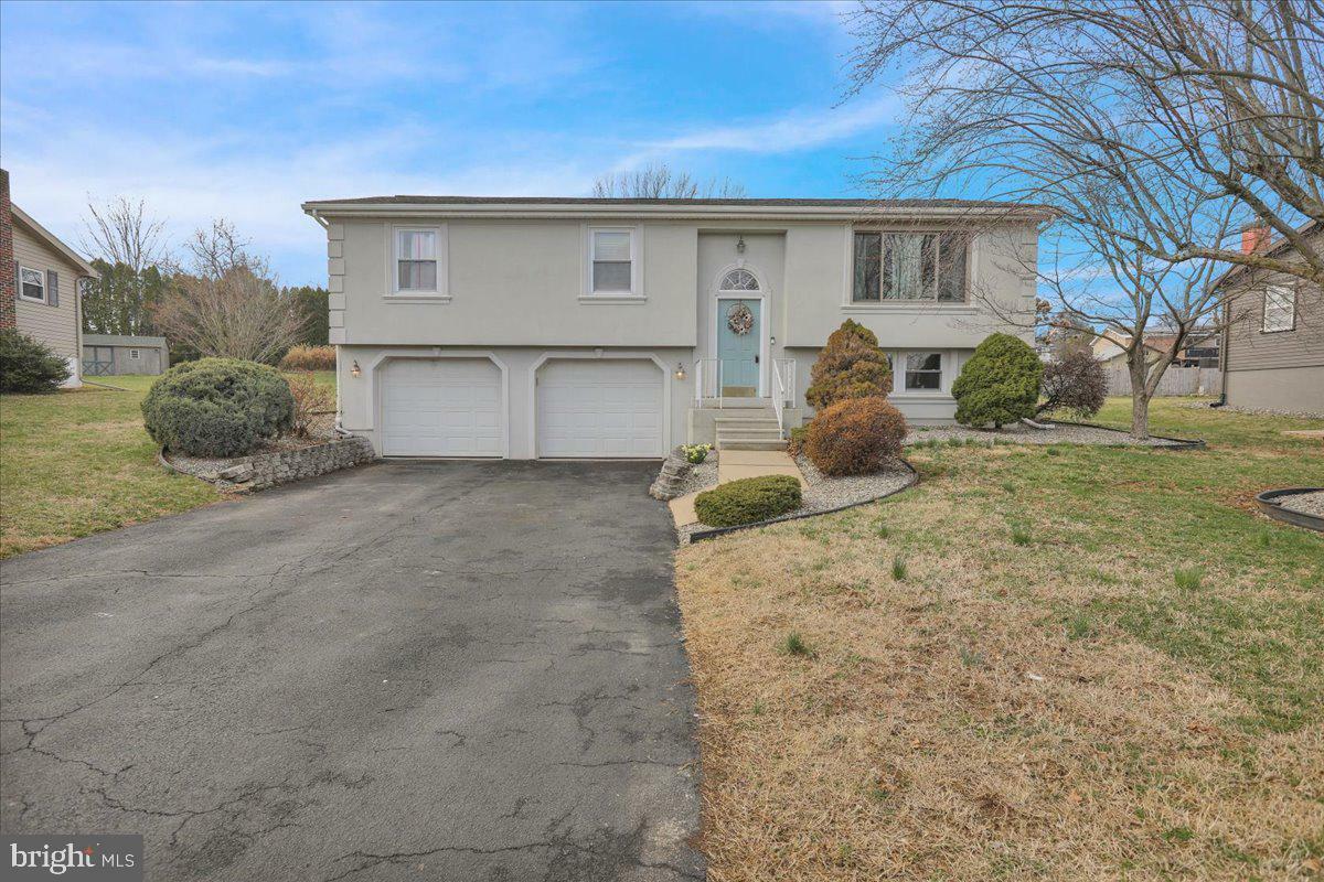 Property Photo: 164 Butternut Court PA 19608
