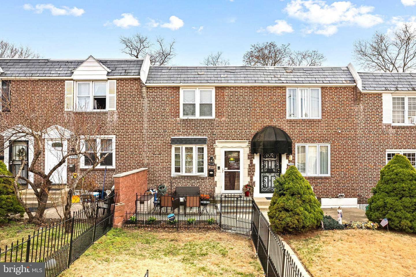 Property Photo: 7556 Brockton Road PA 19151