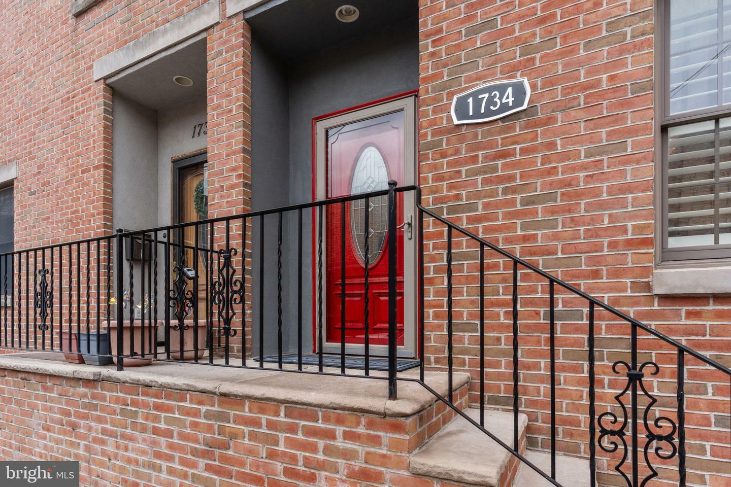 1734 S Orianna Street  Philadelphia PA 19148 photo