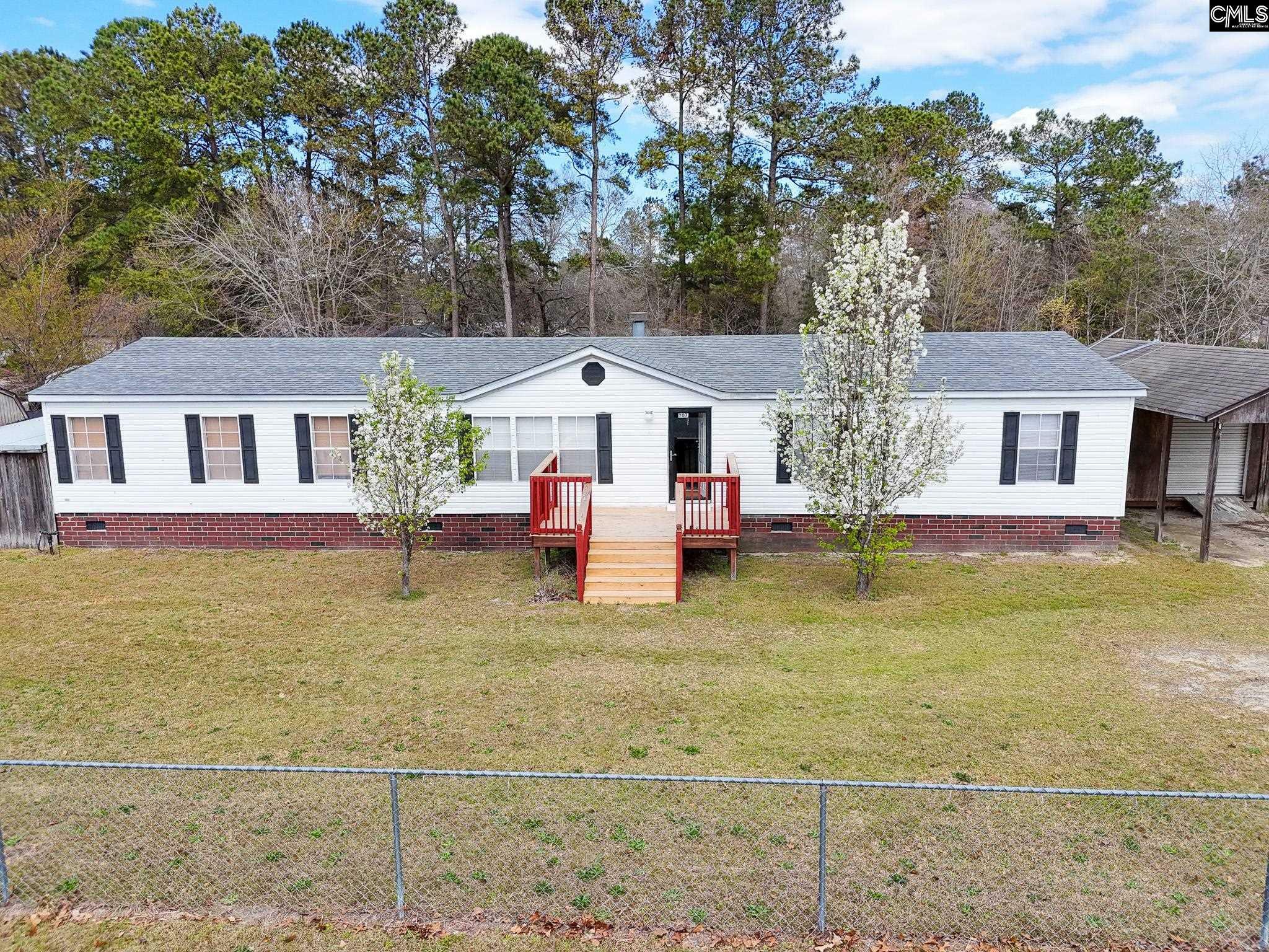 207 Roundtree  Gaston SC 29053 photo