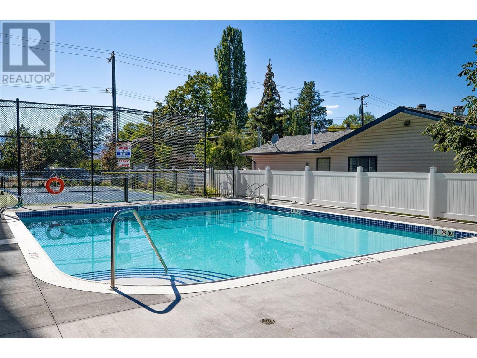 Property Photo: 2555 Lakeshore Road 403 BC V1H 0A4