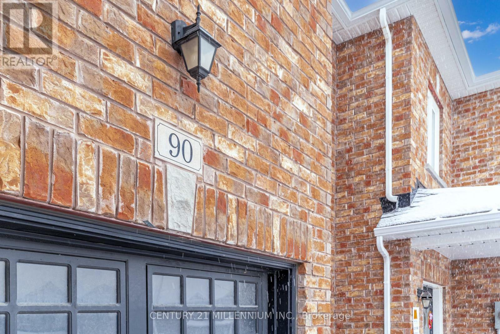 Property Photo: 90 Palace Street ON L2V 0J6