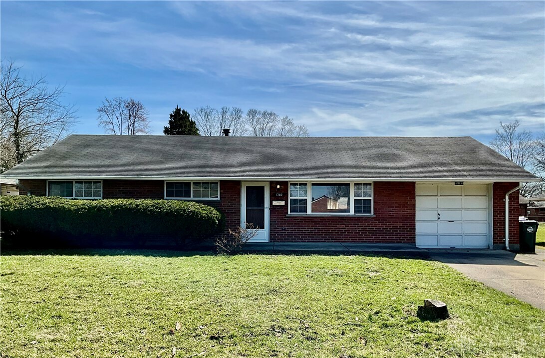 Property Photo:  1740 Lanbury Drive  OH 45439 