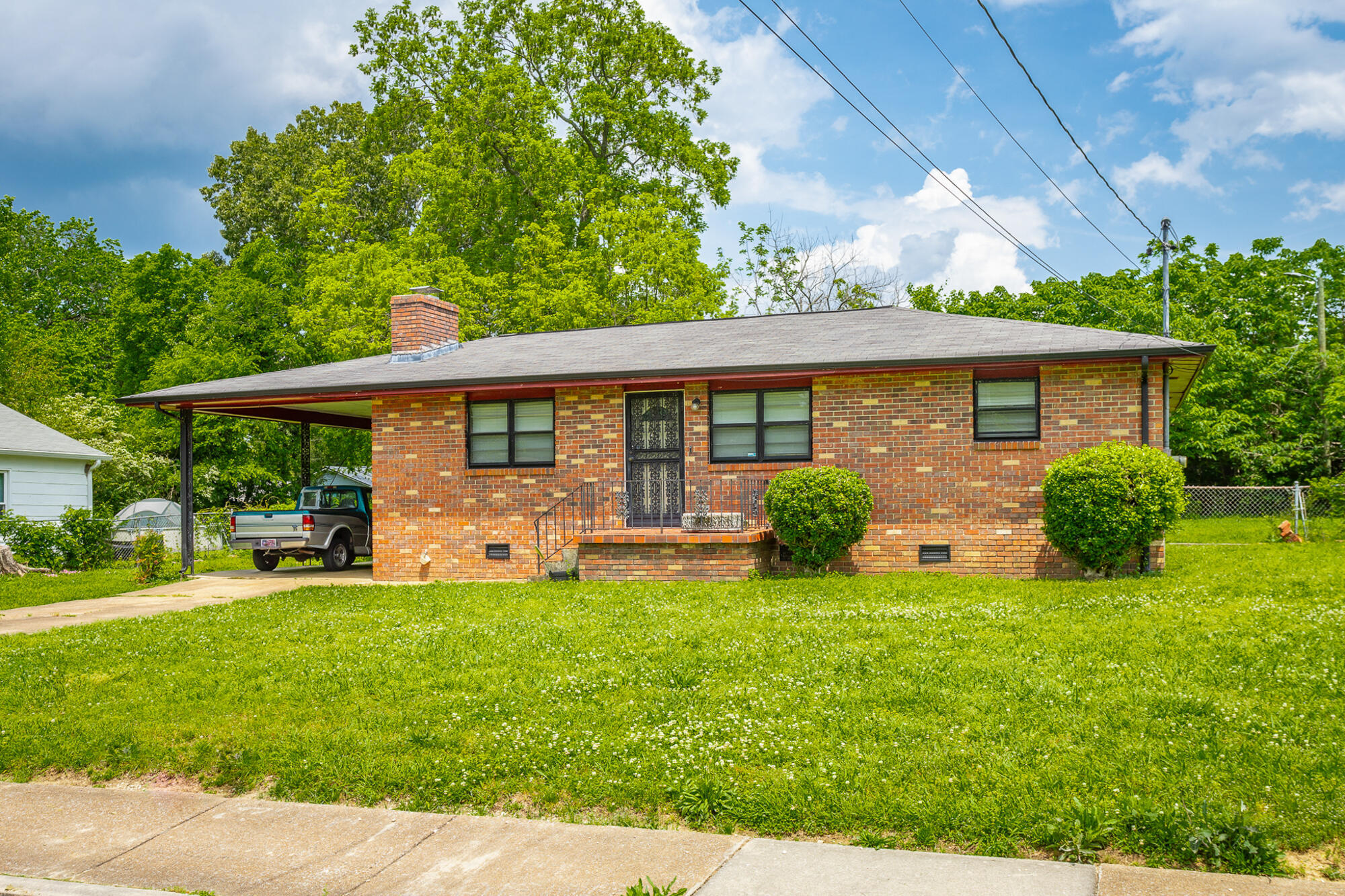 Property Photo:  2011 Robbins Street  TN 37404 