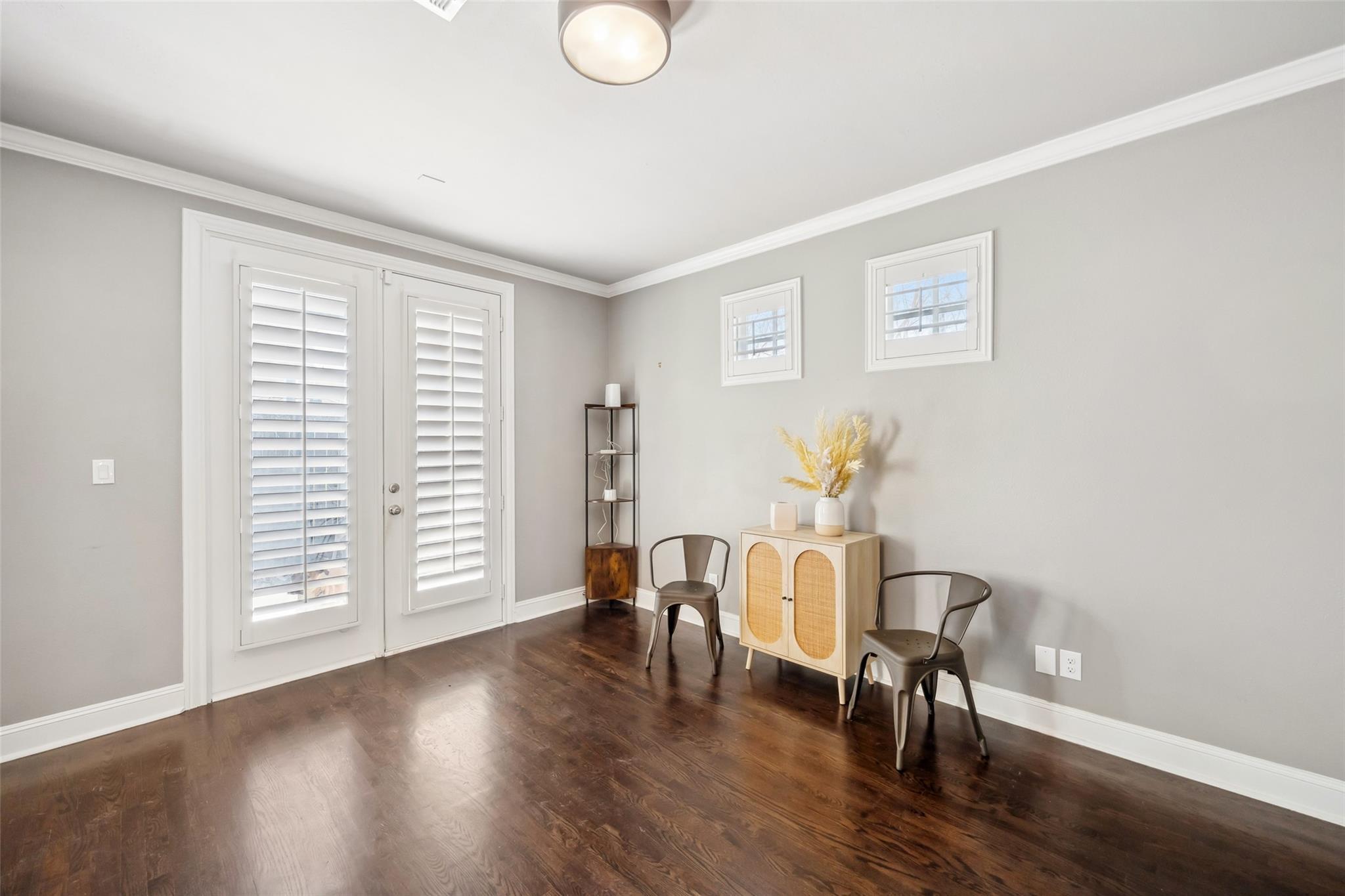 Property Photo: 10933 Upland Park TX 77043