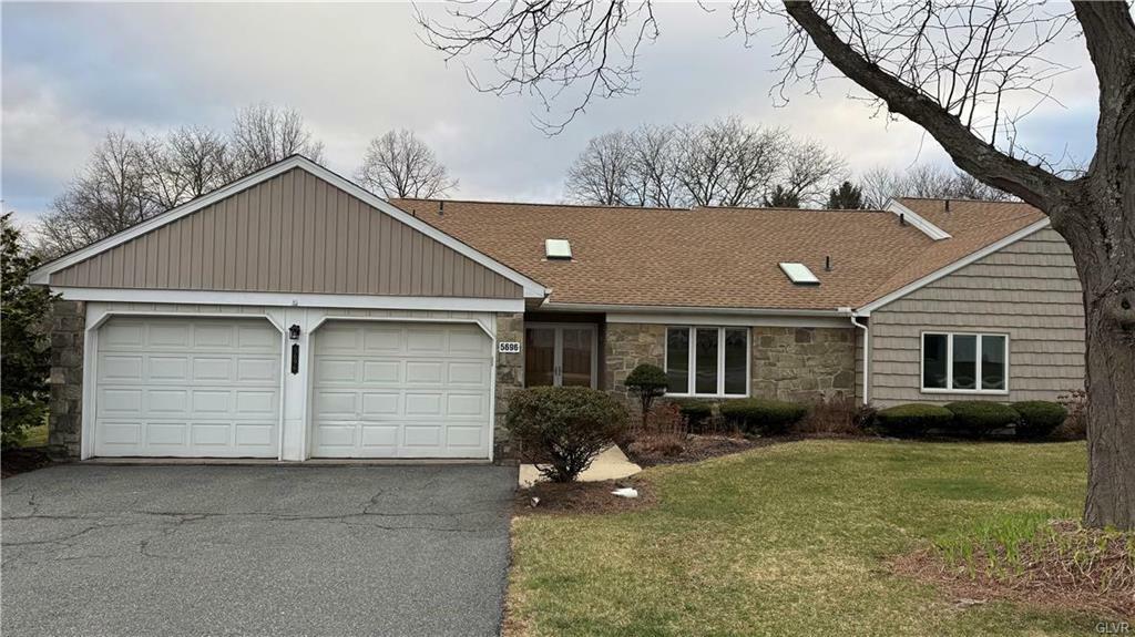 5696 Merion Lane  Lower Macungie Twp PA 18062 photo