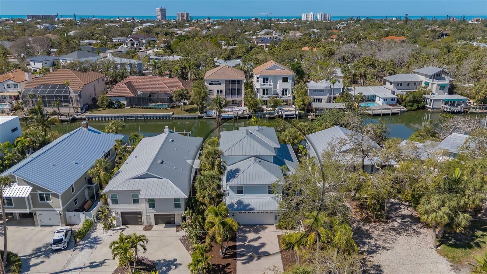 Property Photo: 4922 Commonwealth Drive FL 34242