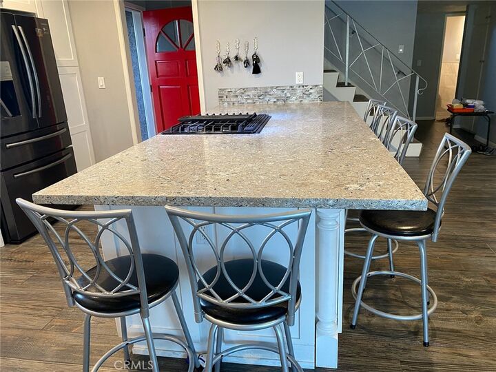 Property Photo:  879 E Turmont Street  CA 90746 