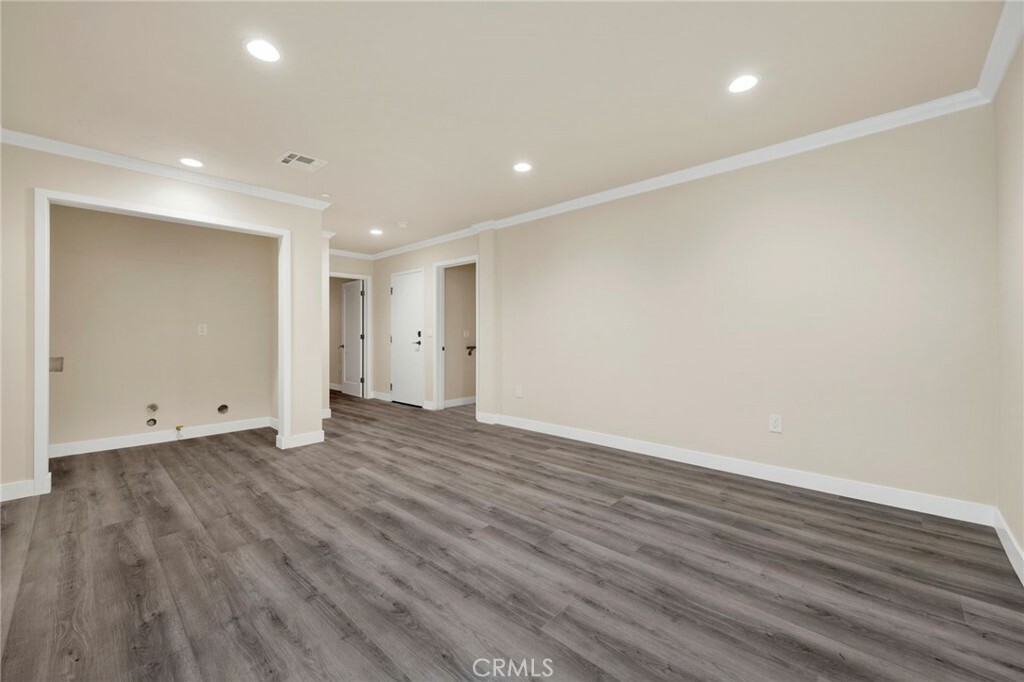 Property Photo: 72 S Oak Avenue CA 91107