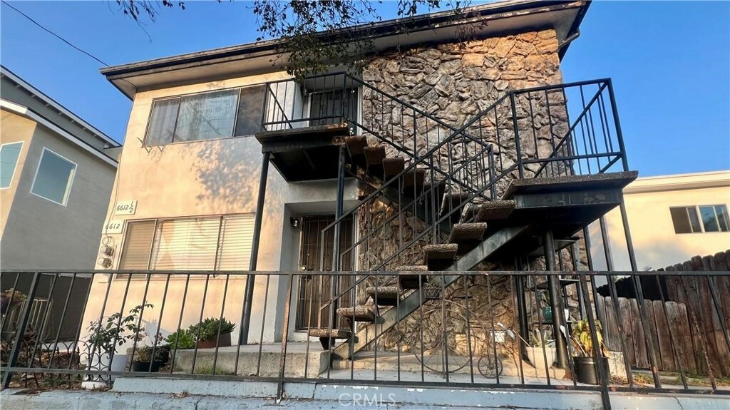 Property Photo: 6612 N Figueroa Street 1/2 CA 90042
