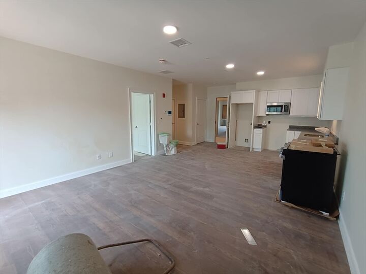 Property Photo:  10 Franklin Ave 402  MA 02151 