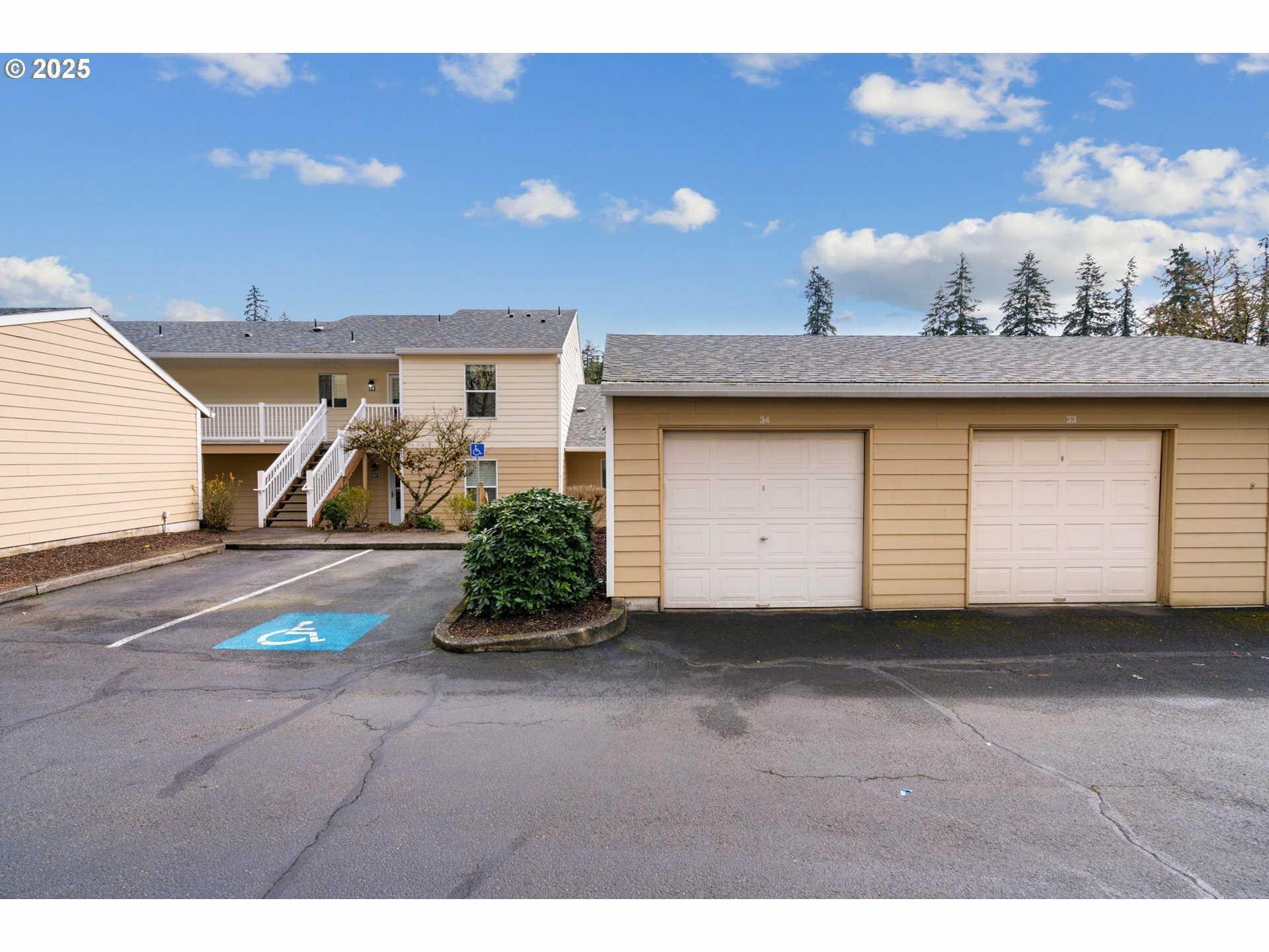 Property Photo: 13216 NE Salmon Creek Ave E8 WA 98686