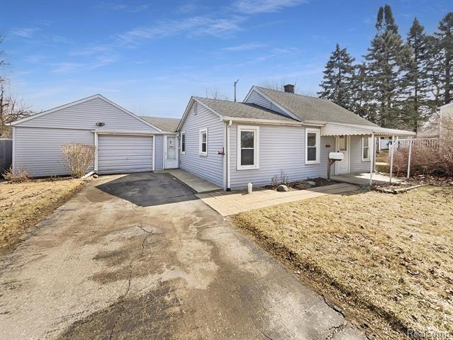 Property Photo: 5309 Williams Street MI 48184