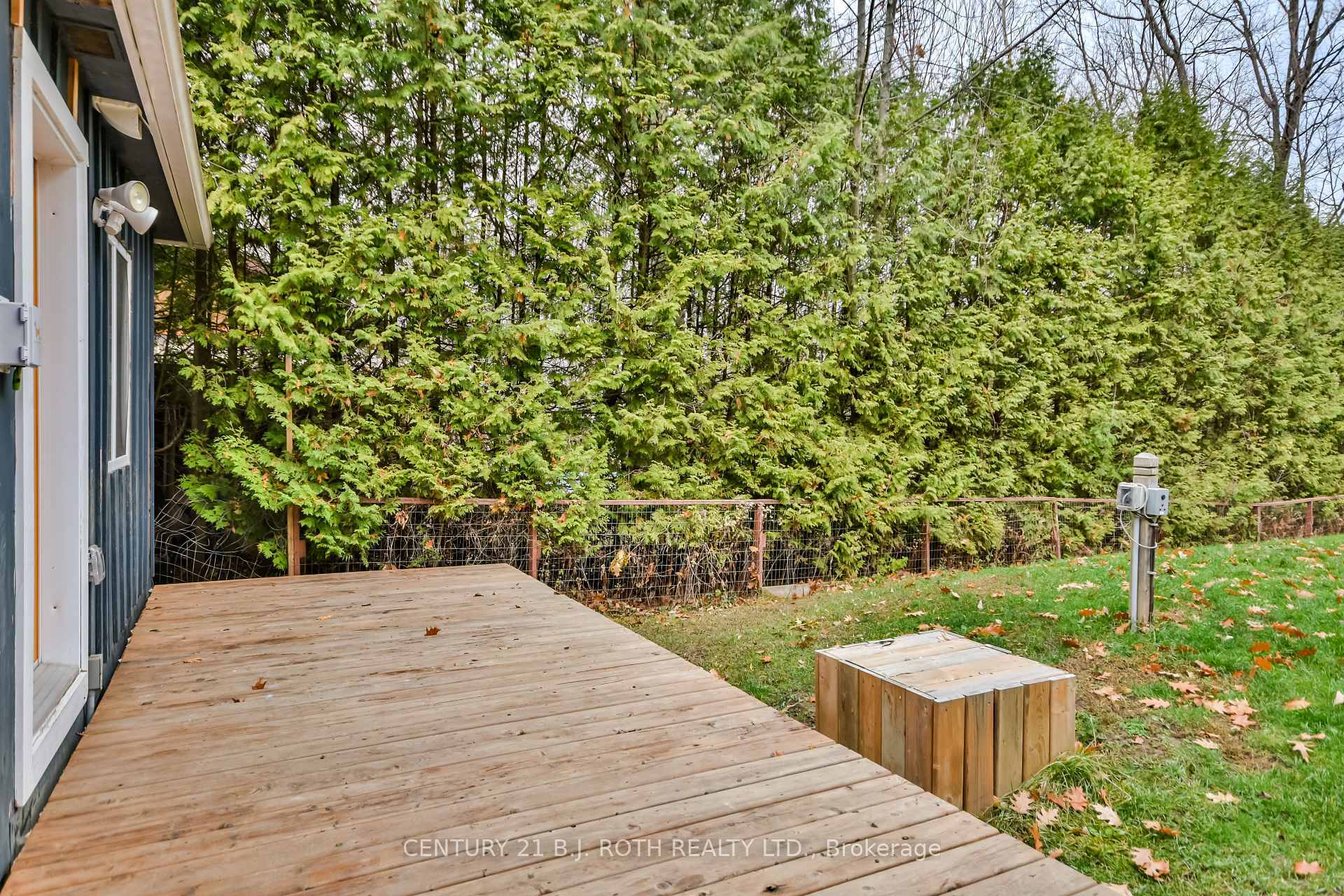 Property Photo: 53 Polish Avenue ON L9M 1W8