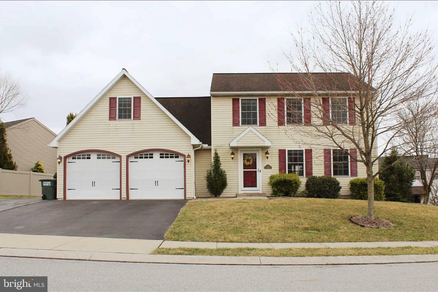 165 Shalom Drive  Denver PA 17517 photo