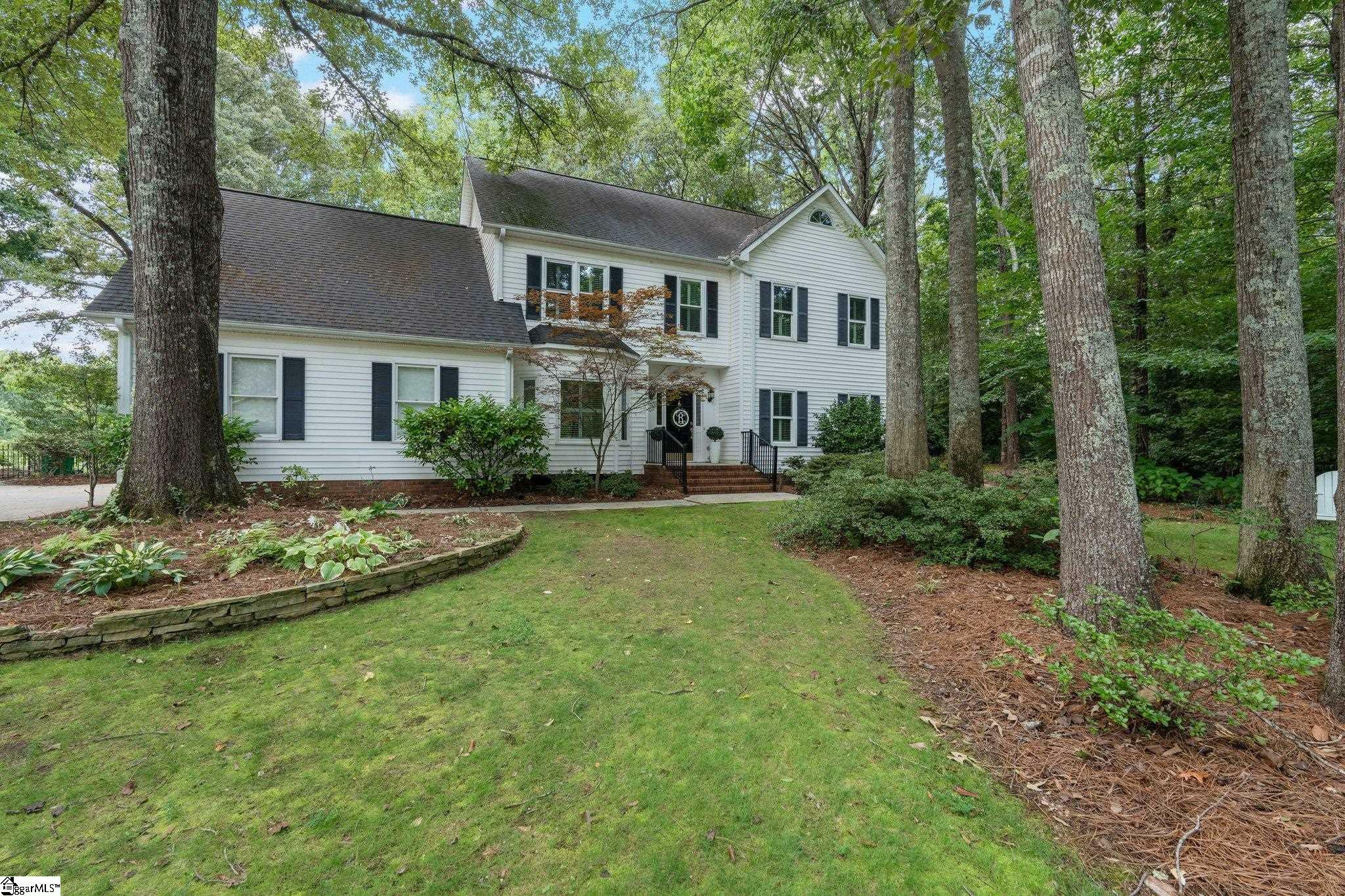 Property Photo: 4 Sandstone Court SC 29687