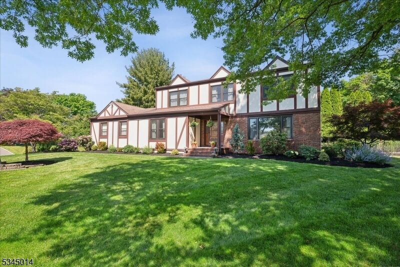 Property Photo:  31 Shannon Rd  NJ 08807 