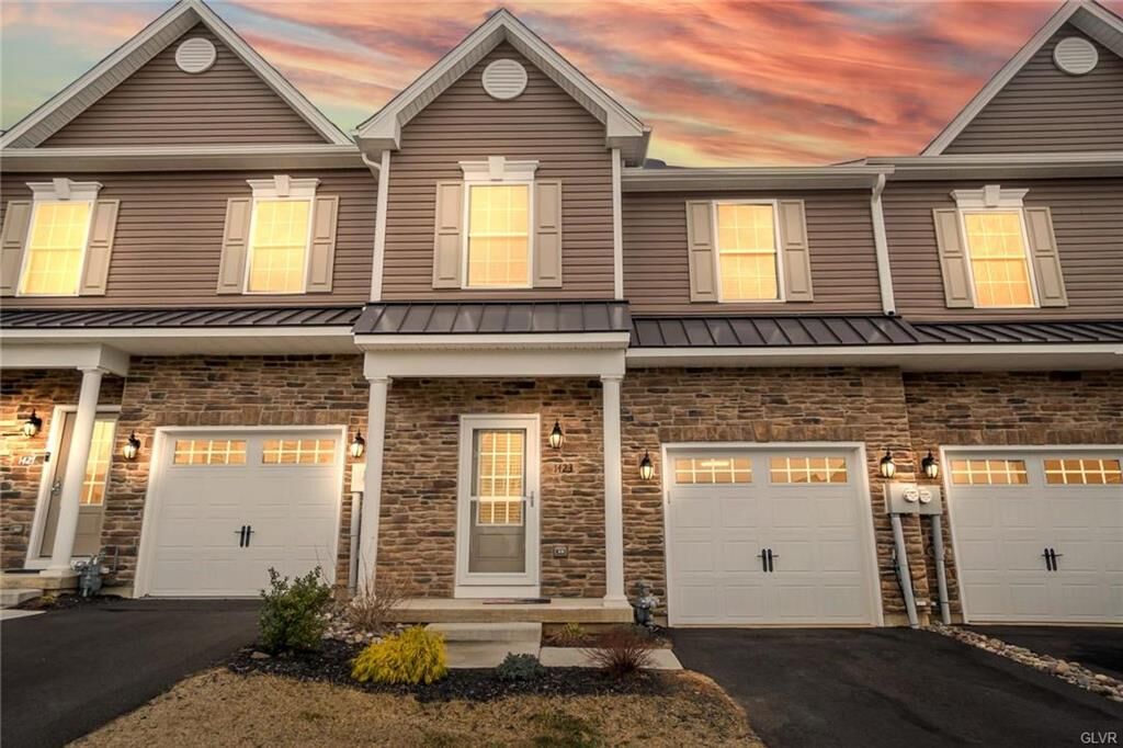 Property Photo: 1423 Black Forest Drive PA 18104