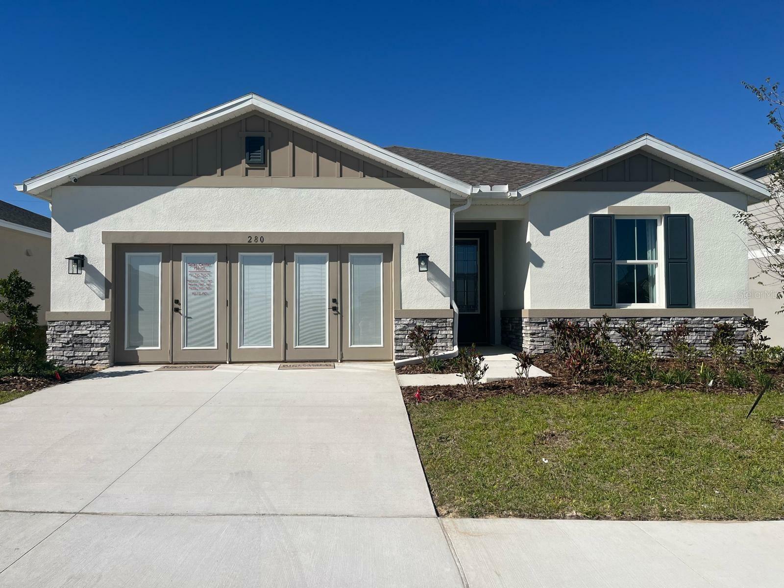 Property Photo: 280 Hilltop Bloom Loop FL 33844