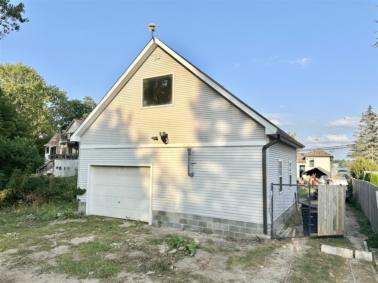 Property Photo: 2715 Duck Lake Road MI 48356