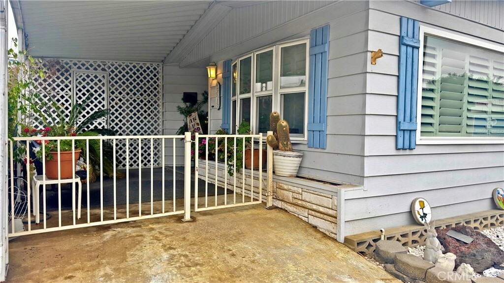 Property Photo: 601 N Kirby Street 292 CA 92545