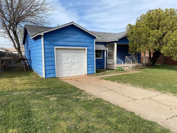 Property Photo: 905 Loyadell Street OK 73521