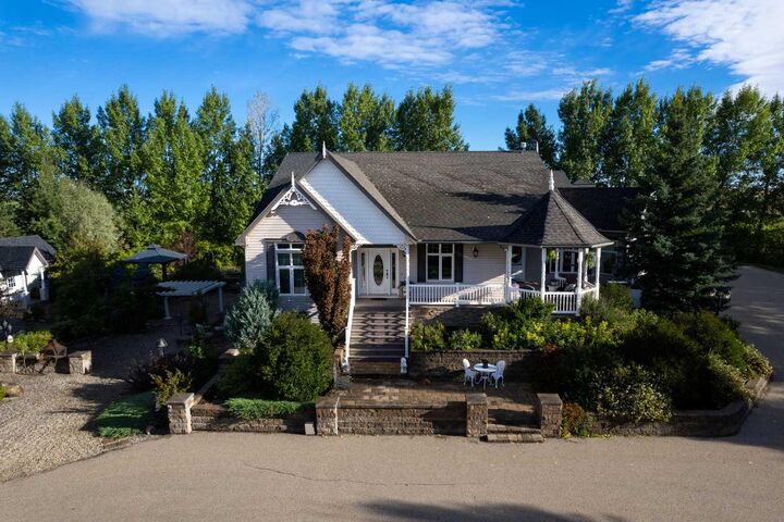 Property Photo: 31542 Hwy 2A AB T0M 0W0