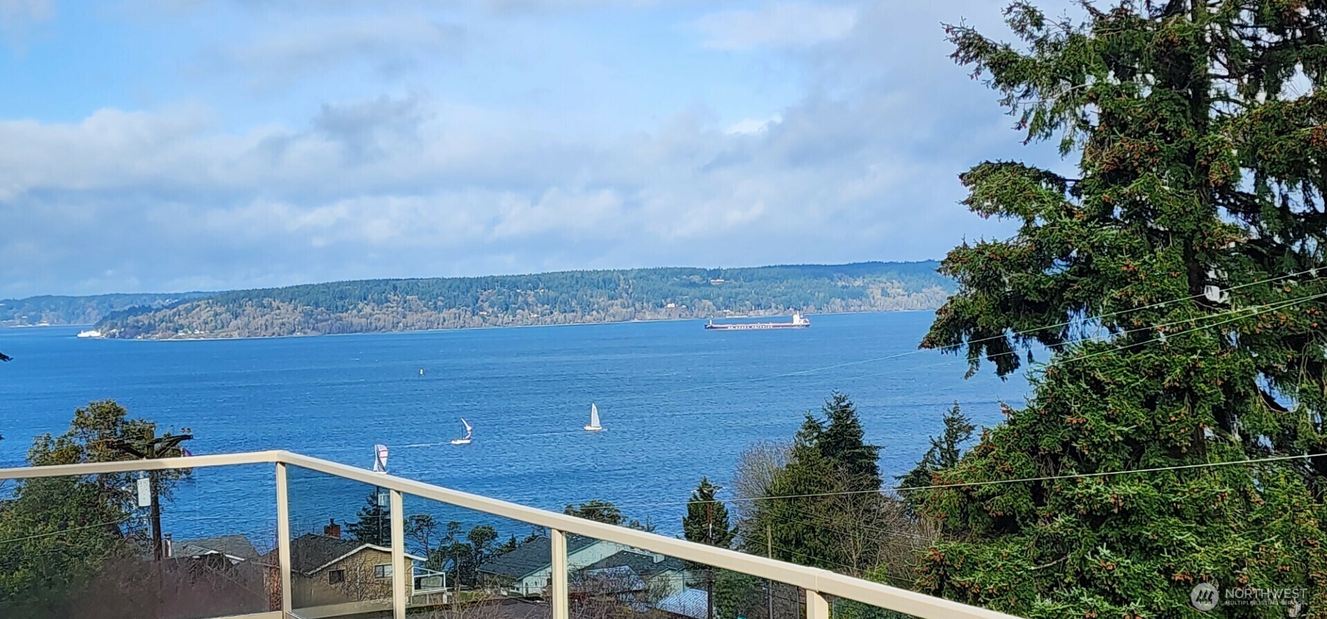 Property Photo: 6414 Dash Point Boulevard NE WA 98422