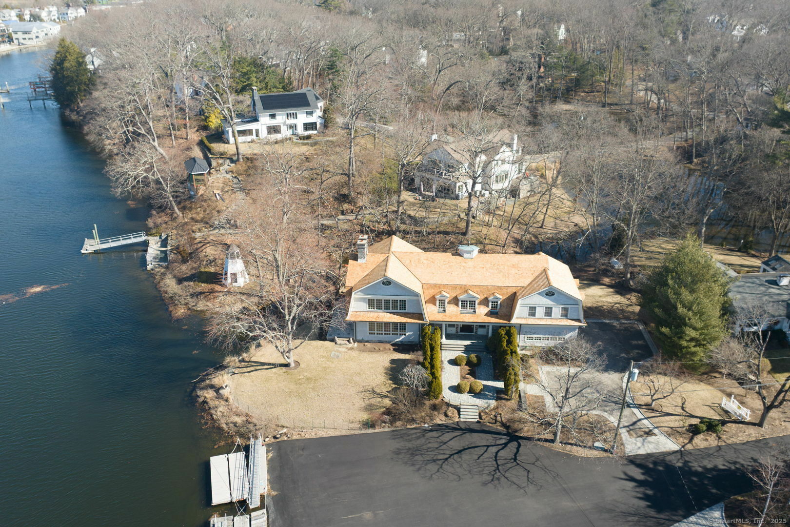 22 Oak Ridge Park  Westport CT 06880 photo