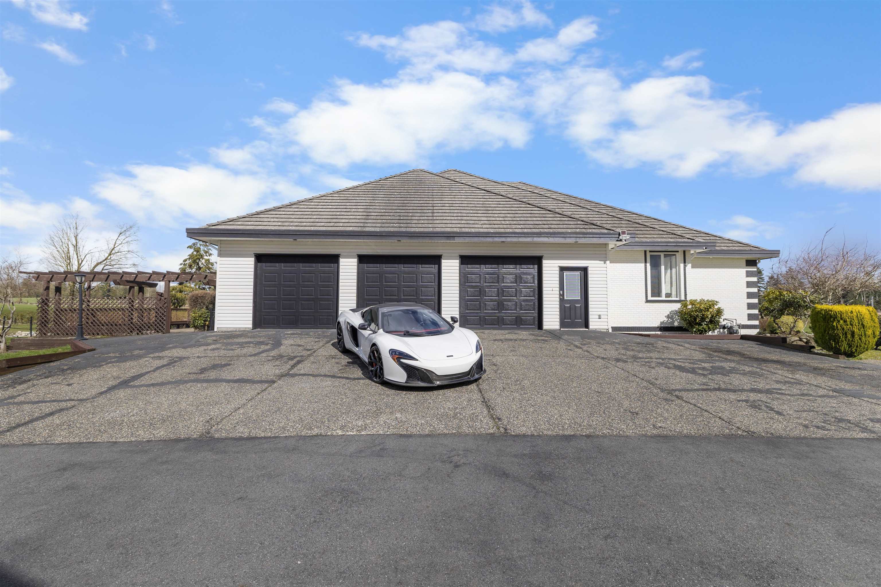 Property Photo: 667 248 Street BC V4W 2C2