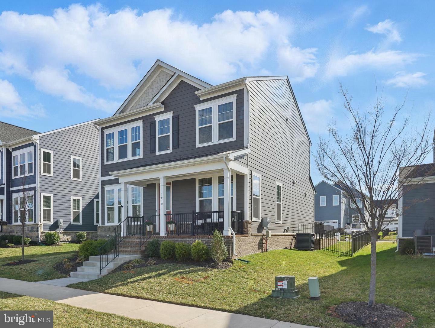 1010 Coubertin Drive SE  Leesburg VA 20175 photo