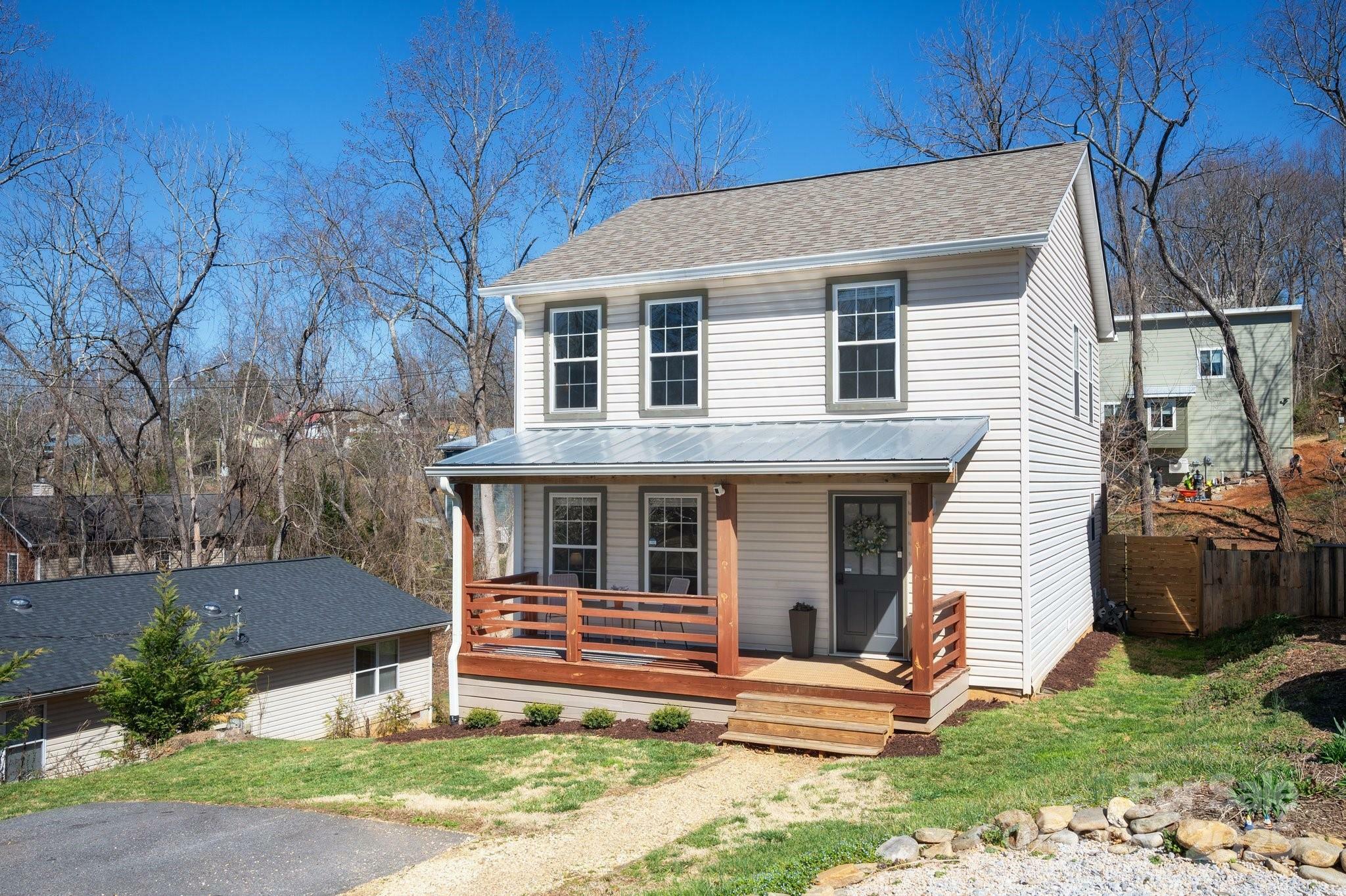 Property Photo: 10 Peace Street NC 28806