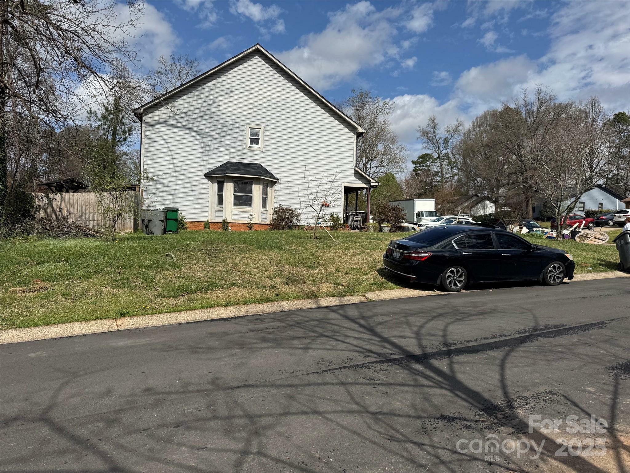 Property Photo: 3301 Green Meadow Drive NC 28269