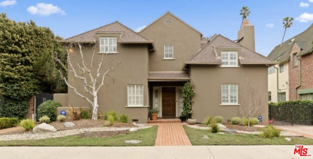 536 S Bronson Ave  Los Angeles CA 90020 photo