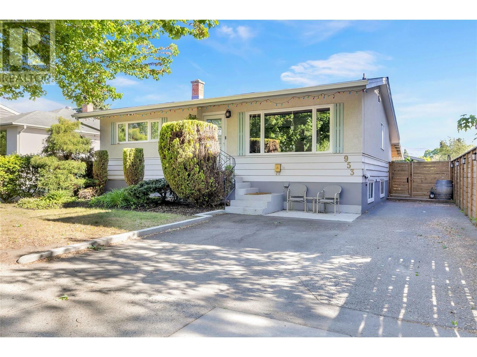 Property Photo: 953 Borden Avenue BC V1Y 6A5