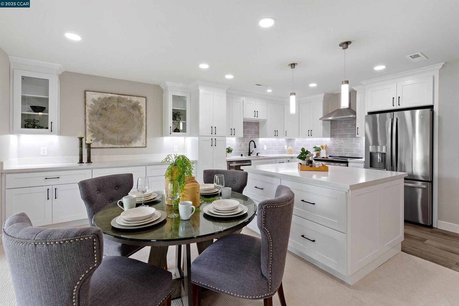 Property Photo:  1161 Leisure Ln 3  CA 94595 