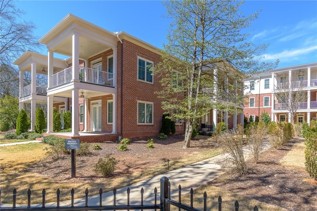 Property Photo:  1200 Ponce De Leon Avenue NE A-19  GA 30306 