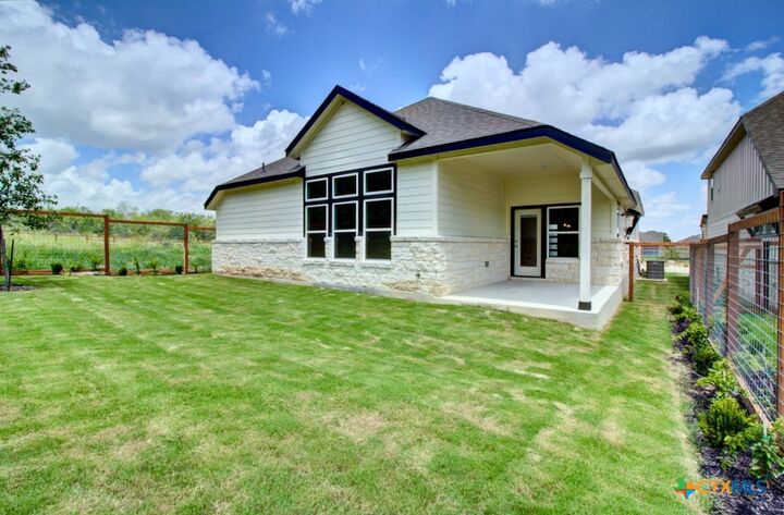 Property Photo:  11910 Lofted Bloom  TX 78154 