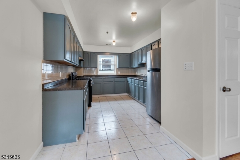 392 New St 1  Newark City NJ 07103 photo