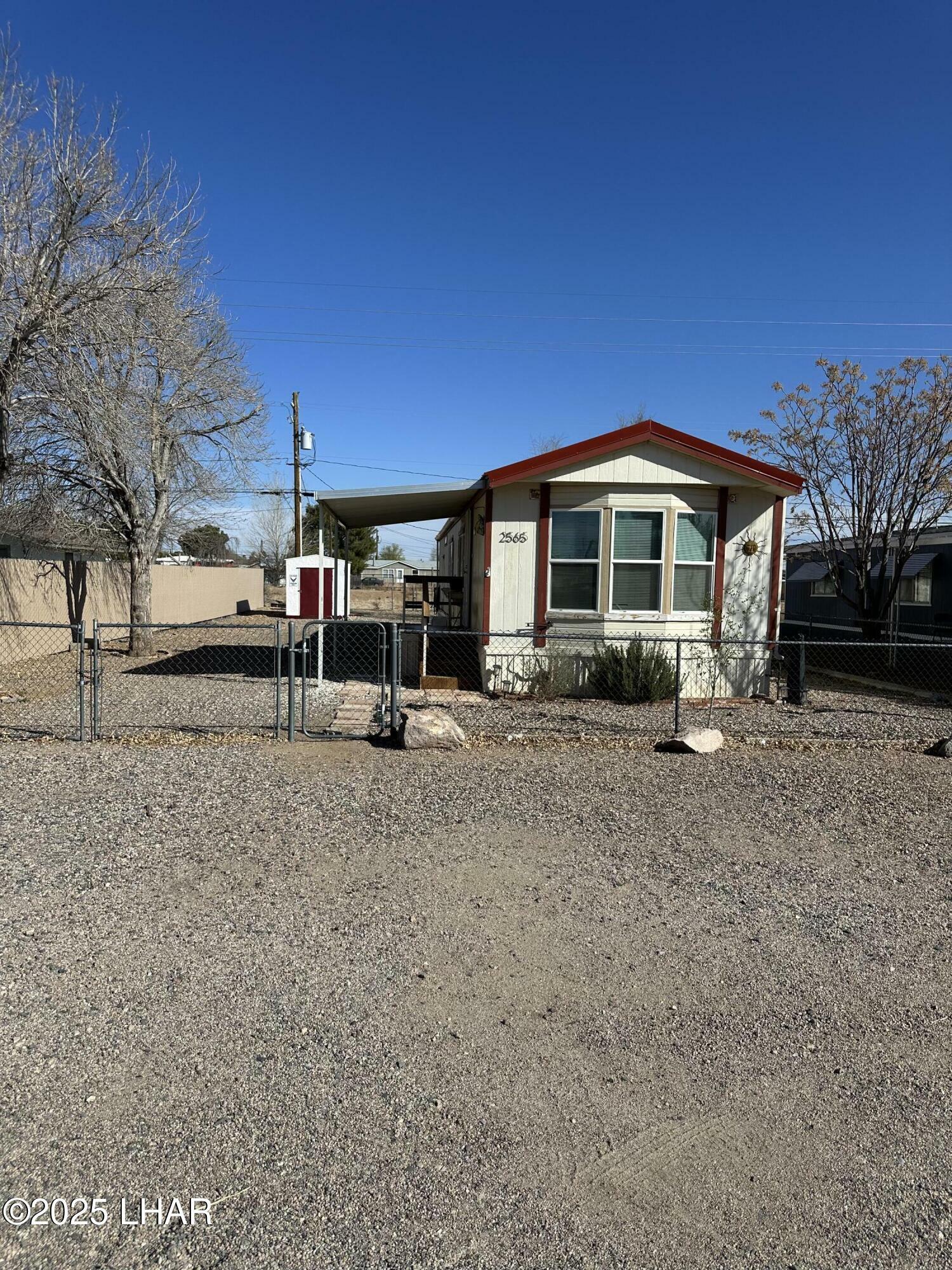 Property Photo: 2565 E John L Ave AZ 86409
