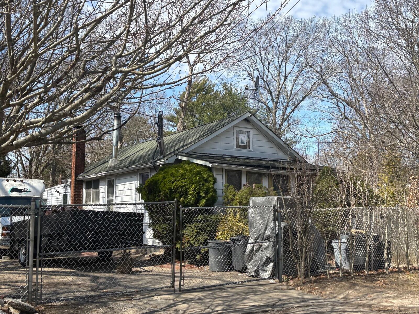 Property Photo:  34 Midland Avenue  NY 11950 