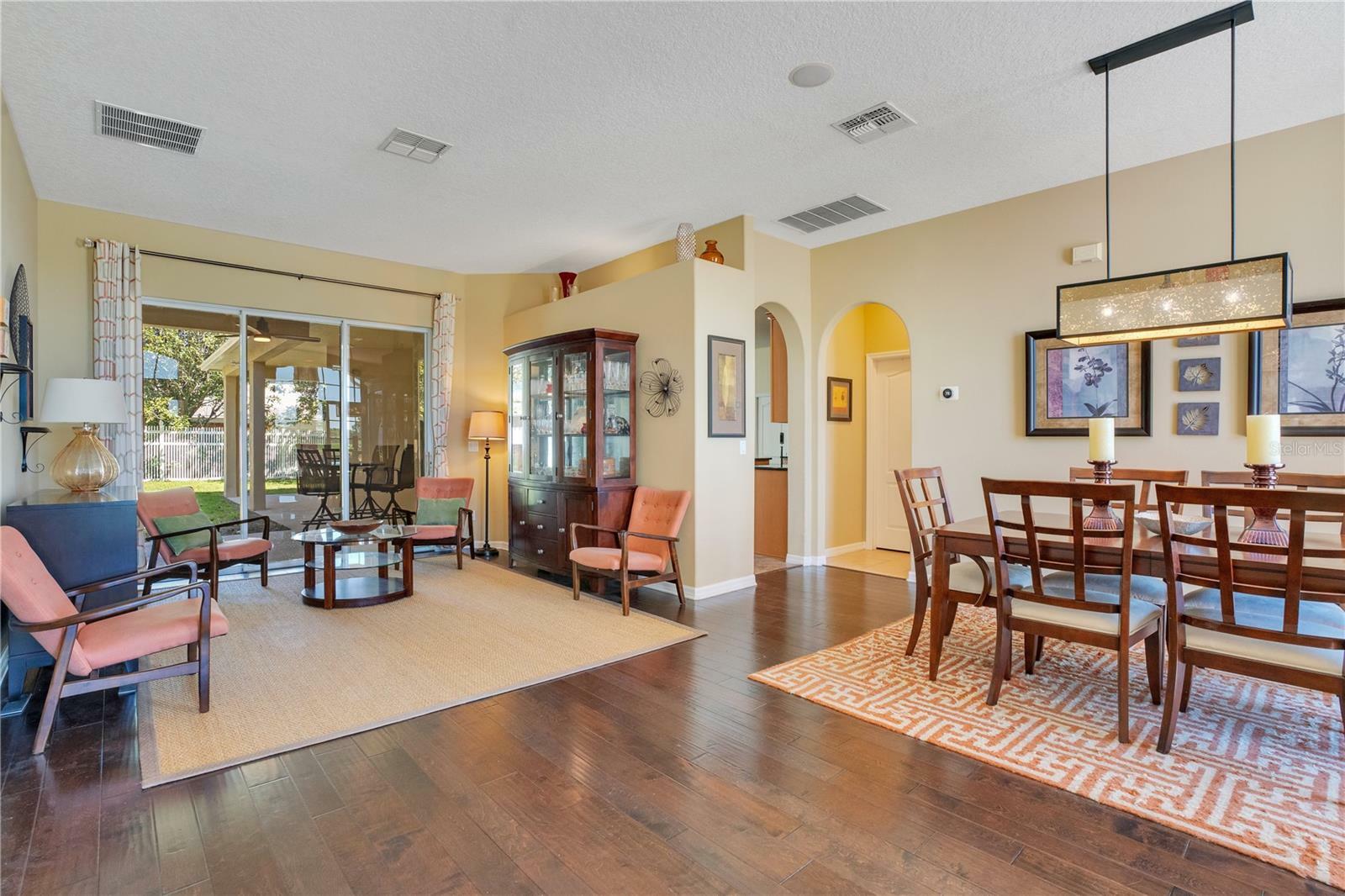 Property Photo: 10027 Hart Branch Circle FL 32832