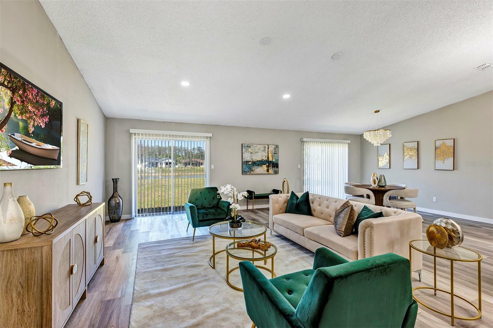 Property Photo: 5307 Sandy Hill Drive FL 32821