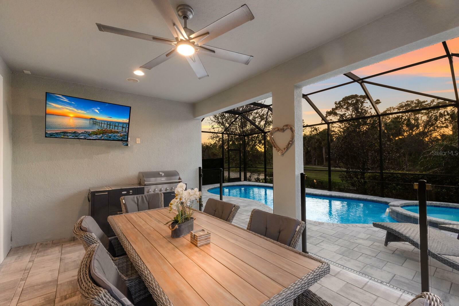 Property Photo: 5557 Long Shore Loop FL 34238