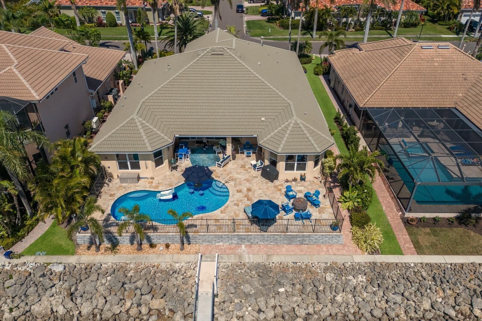 Property Photo:  1009 3rd Street E  FL 34221 