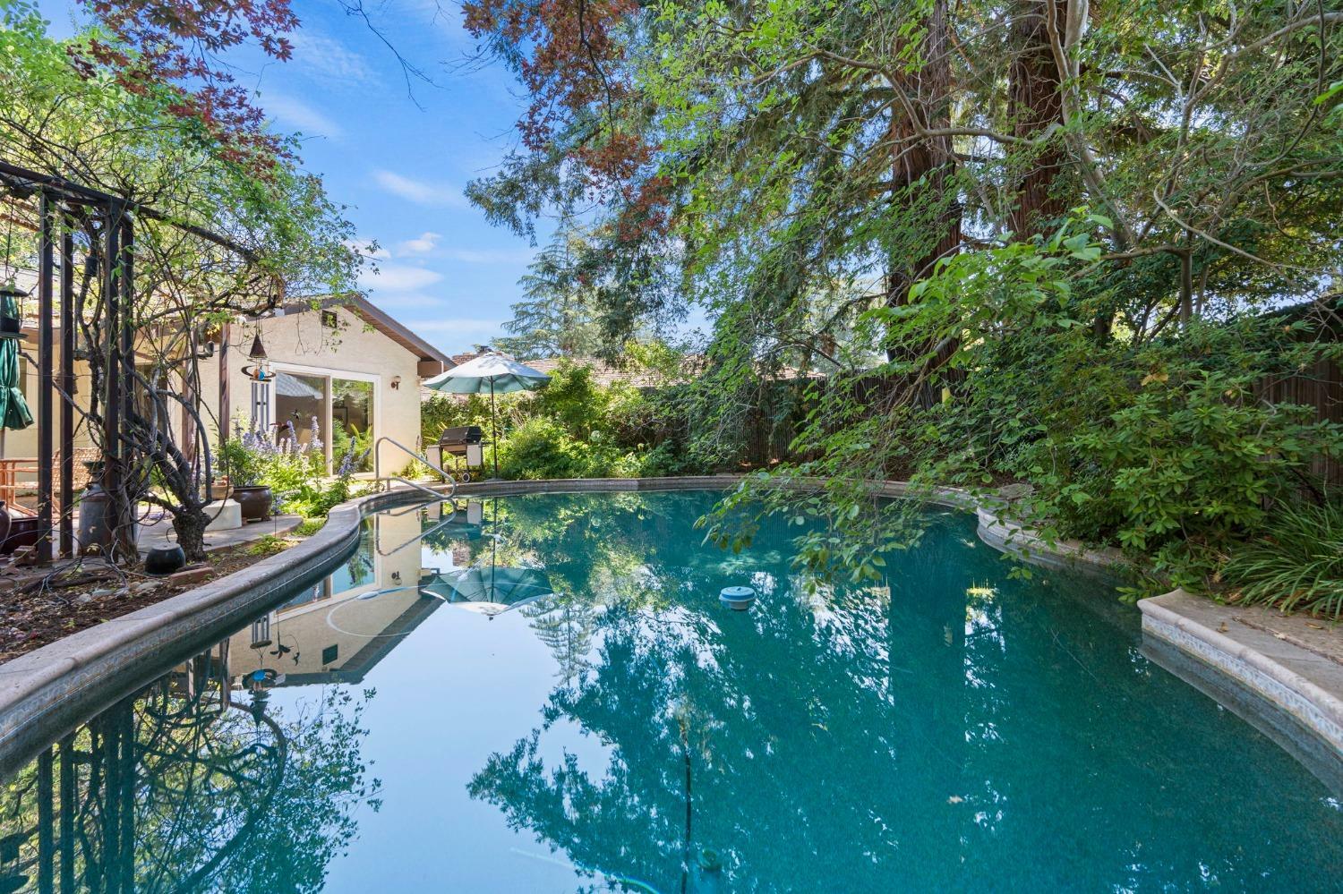 Property Photo: 9730 Mira Del Rio Drive CA 95827