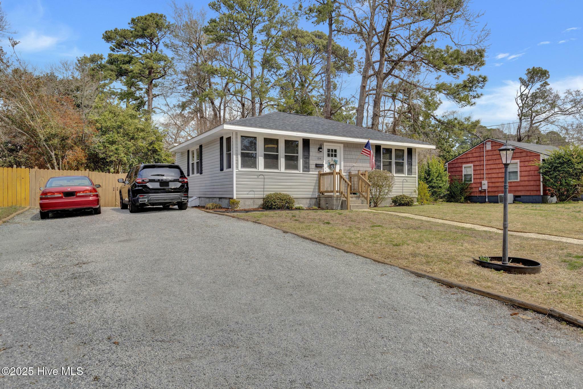 Property Photo: 104 Banks Street NC 28540