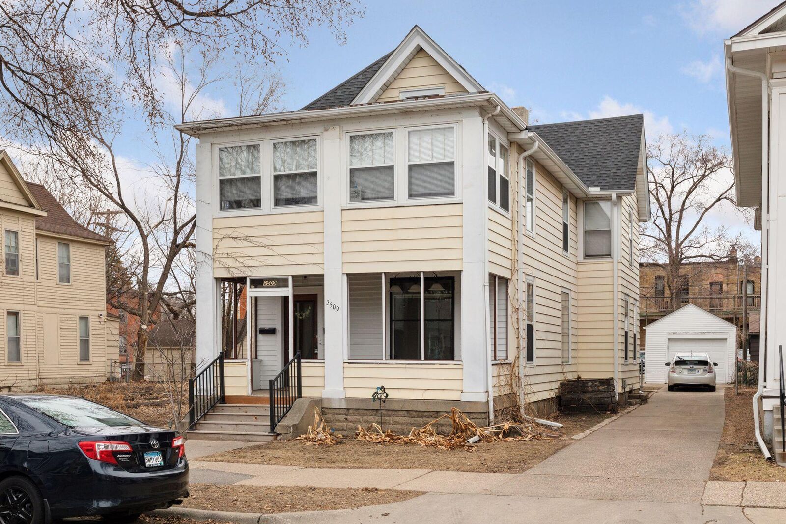 Property Photo:  2509 Aldrich Avenue S  MN 55405 